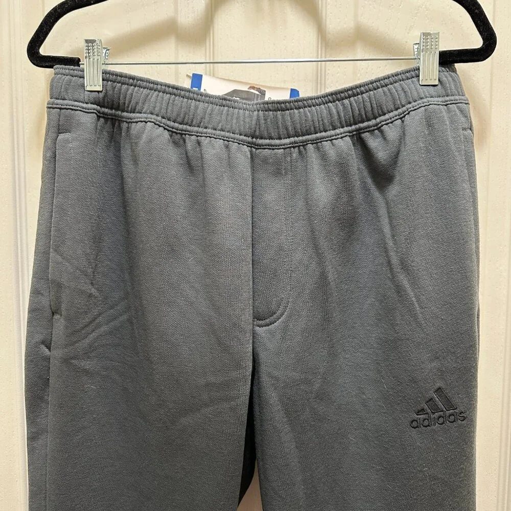 Adidas Men's Fleece Tapered Jogger Pant Size L Grey Drawstring Zippered Leg NEW